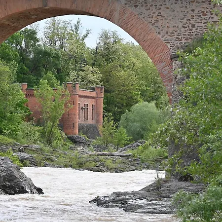 Superbe T2 Climatise Avec Patio Et Jardin Apartment Arthes