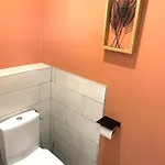 Superbe T2 Climatise Avec Patio Et Jardin