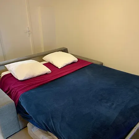 شقة Superbe T2 Climatise Avec Patio Et Jardin *