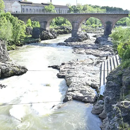 Appartement Superbe T2 Climatise Avec Terrasse Et Jardin *