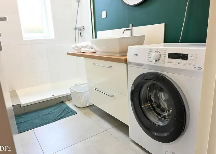 Superbe T2 Climatise Avec Patio Et Jardin شقة Arthes