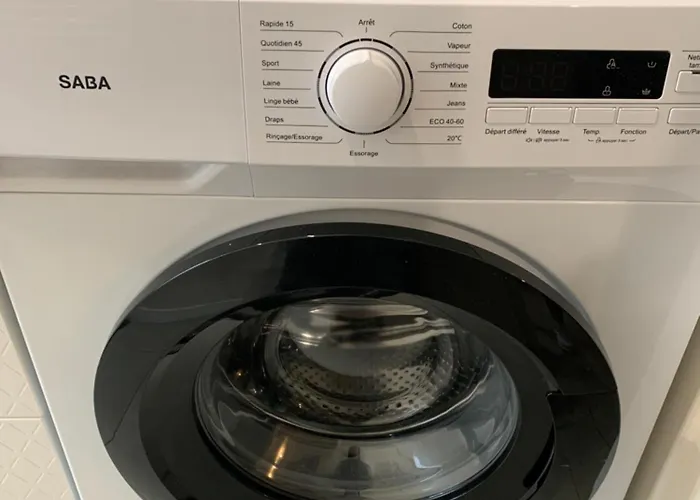 Superbe T2 Climatise Avec Patio Et Jardin * Arthes